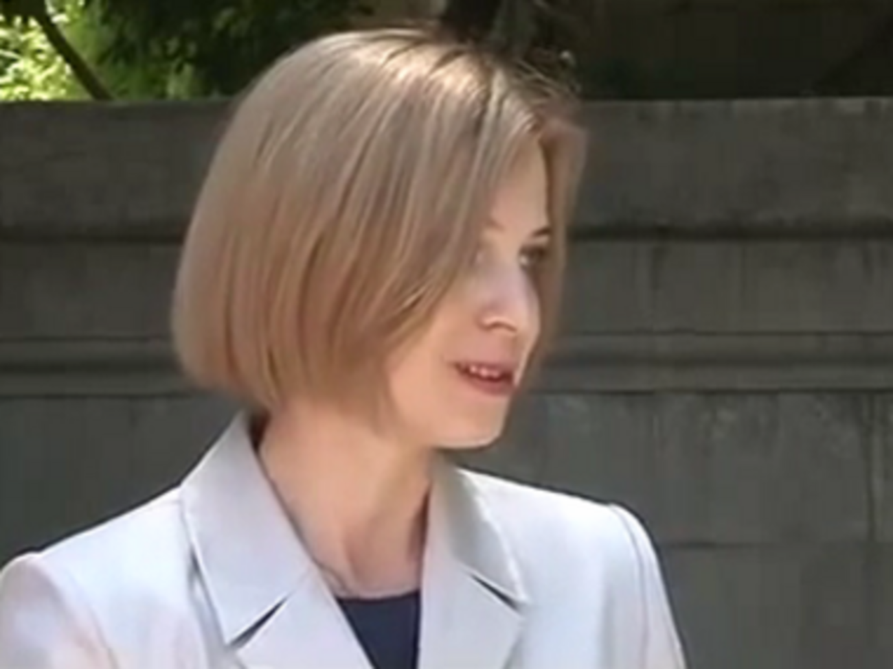 Поклонская: Мы сегодня наблюдаем, как можно переписать историю тем, кто имеет карандаш