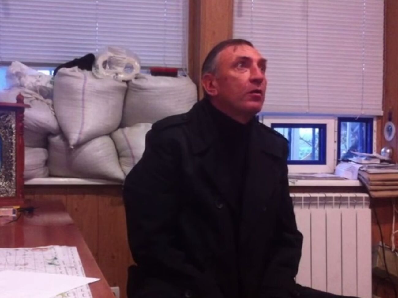 Сепаратист перепутал украинский блокпост с "ДНРовским" и написал заявление на вступление в ряды боевиков. Видео