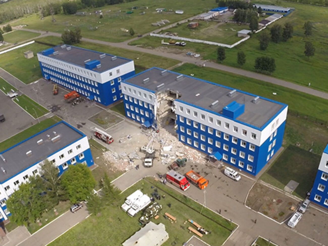 Следствие находится в активной стадии, допрошено большое количество военнослужащих и гражданских лиц