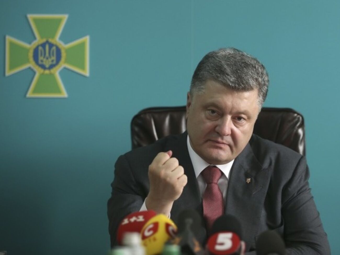 Порошенко заверил, что между государством и "Правым сектором" нет конфликта