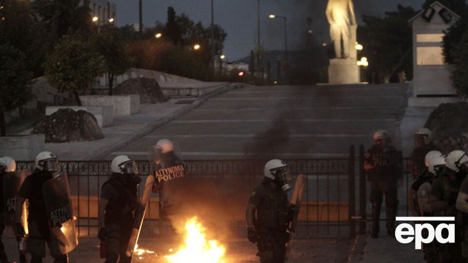 Противники соглашения с кредиторами атаковали полицию