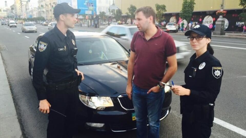 Владмир Парасюк нарушил правила дорожного движения в центре Киева