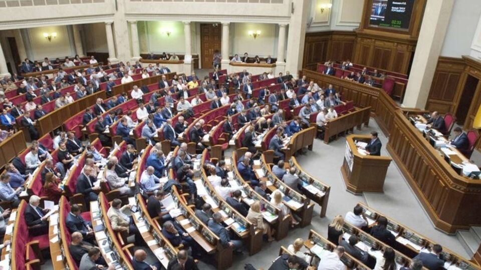 Рада обязала чиновников вписывать в декларации те активы, которые они контролируют