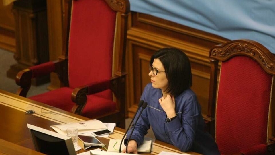 Депутаты не разрешили чиновникам получать оружие перед поездками в зону АТО