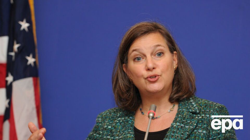 США сотрудничают с Нидерландами в расследовании катастрофы малайзийского авиалайнера, заявила Нуланд