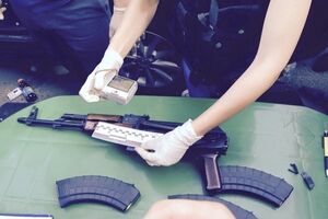 Филатов: Вскрыли салон. Два автомата Калашникова с набитыми магазинами