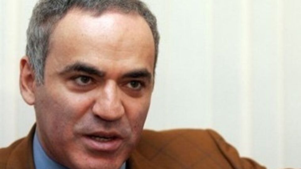 Каспаров: Если путинские лакеи захотят вычеркнуть мое имя из каждой книги рекордов, им придется долго над этим работать