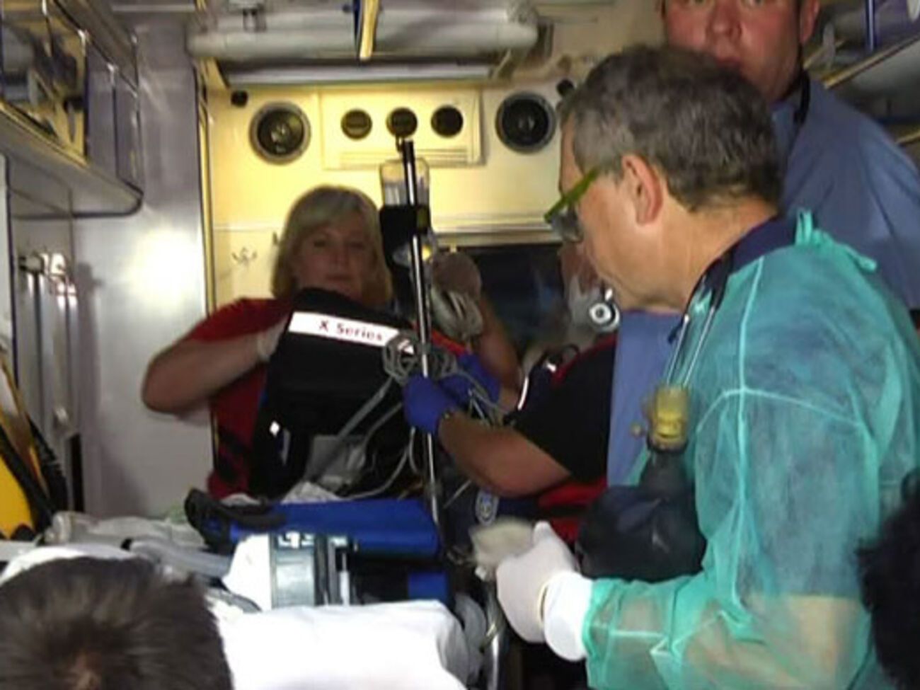 Израильские врачи специально приехали в Украину, чтобы сопровождать раненую