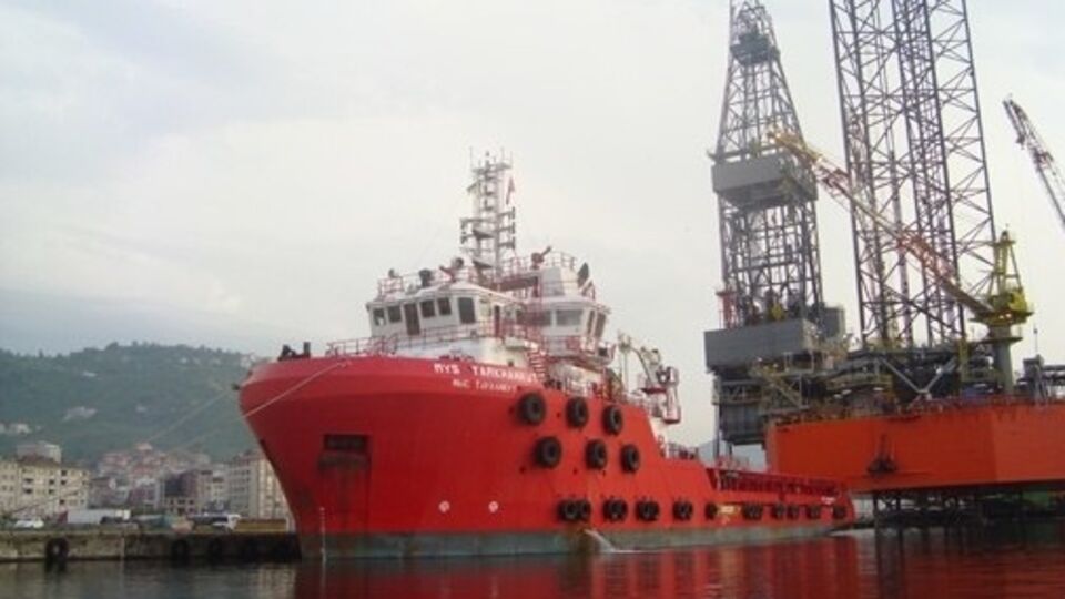 Буксиры были куплены по завышенной цене