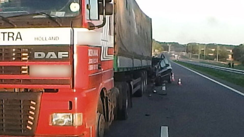 В аварии в Полтавской области погибли двое взрослых и ребенок