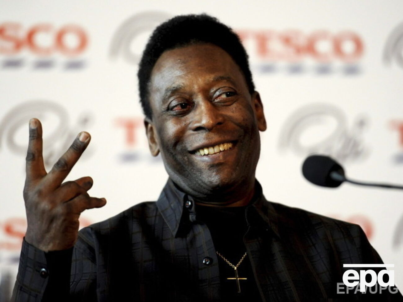 Пеле перенес операцию на позвоночнике