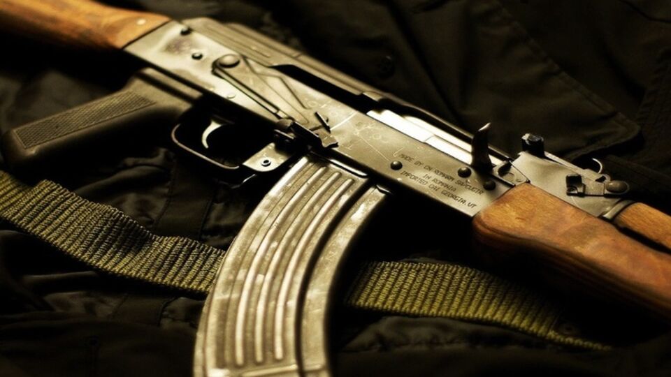 В Киеве в самоволку ушел вооруженный автоматом солдат