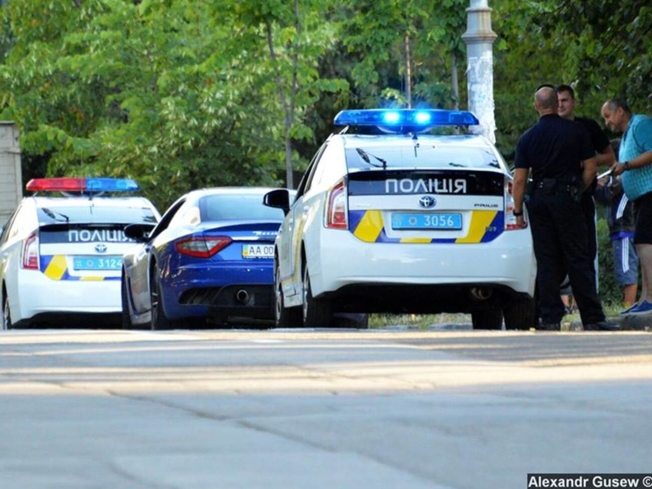 Патрульные догнали спорткар в Киеве