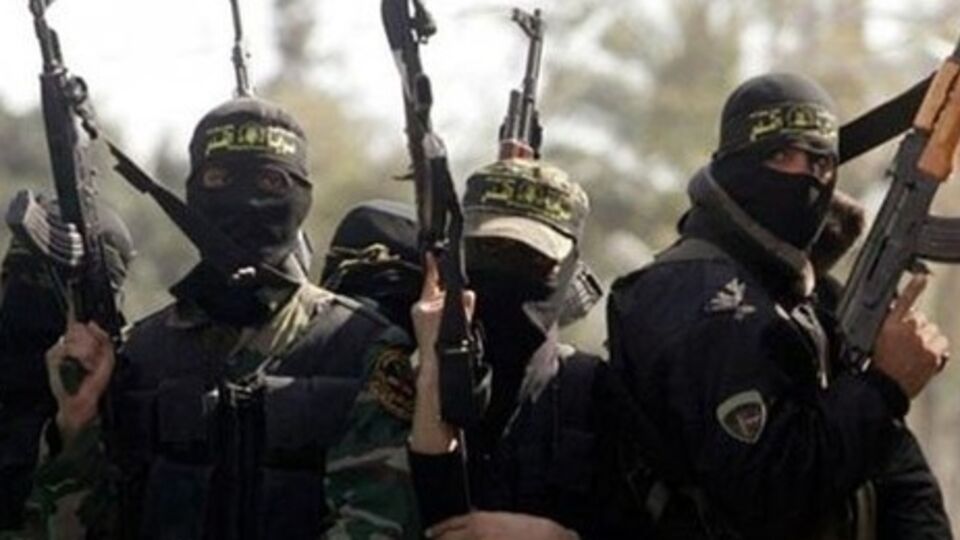 Боевики разрушили стадион в Рамади