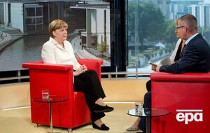 Меркель отметила, что Греции уже значительно смягчили условия выплат по долговым обязательствам