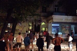 Неизвестные взорвали кафе в центре Одессы