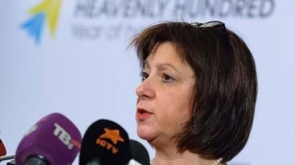 Министру финансов Наталье Яресько до 24 июля надо убедить кредиторов принять предложения Украины по реструктуризации долга