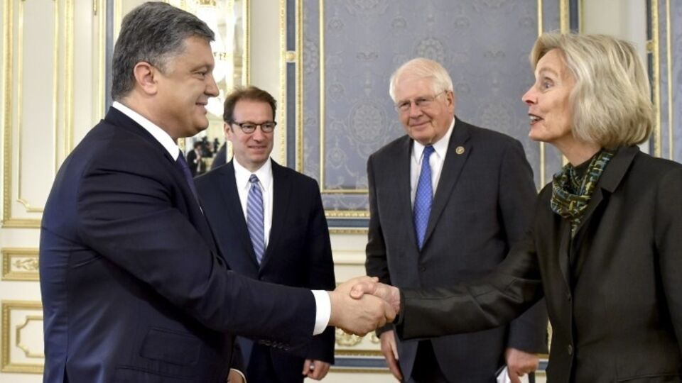 Президент встретился с конгрессменами