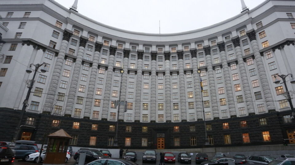 Кабмин отстранил Антонюка