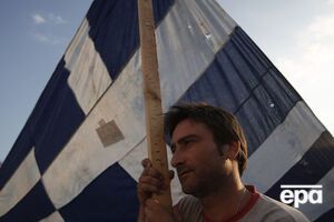 Большинство греков поддерживают условия кредиторов