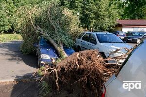 В результате урагана в Польше погиб один человек