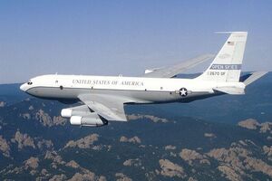 Наблюдательный полет будет выполнен на самолете Boeing B-707 ОС-135Б