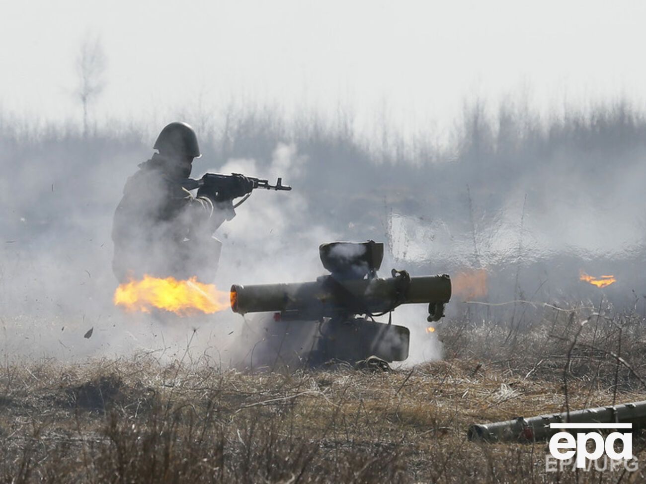 На западных окраинах Донецка не прекращаются бои