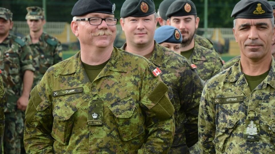 Во Львовской области начались военные учения Rapid Trident, в которых участвуют представители 18 стран. Фоторепортаж