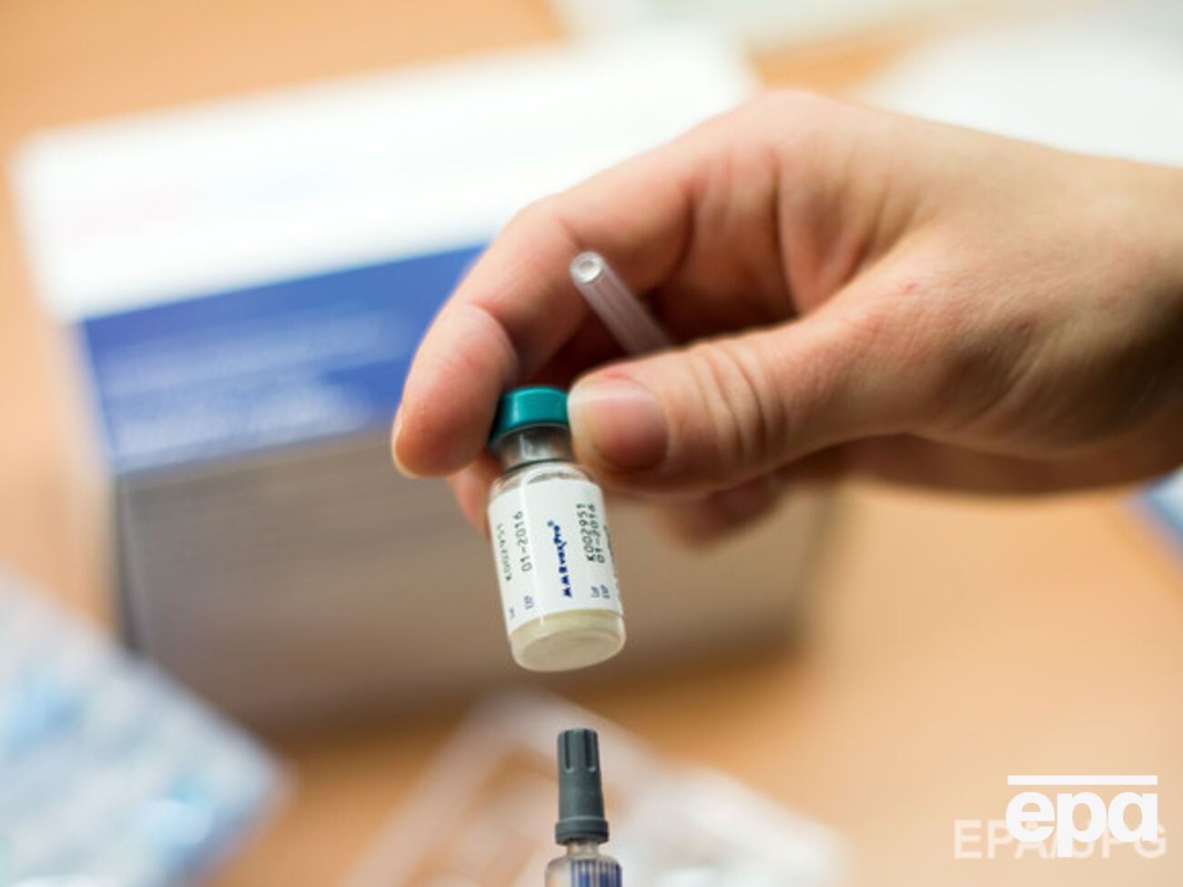 СНБО поручил Минздраву решить вопрос с обеспечением украинцев вакцинами