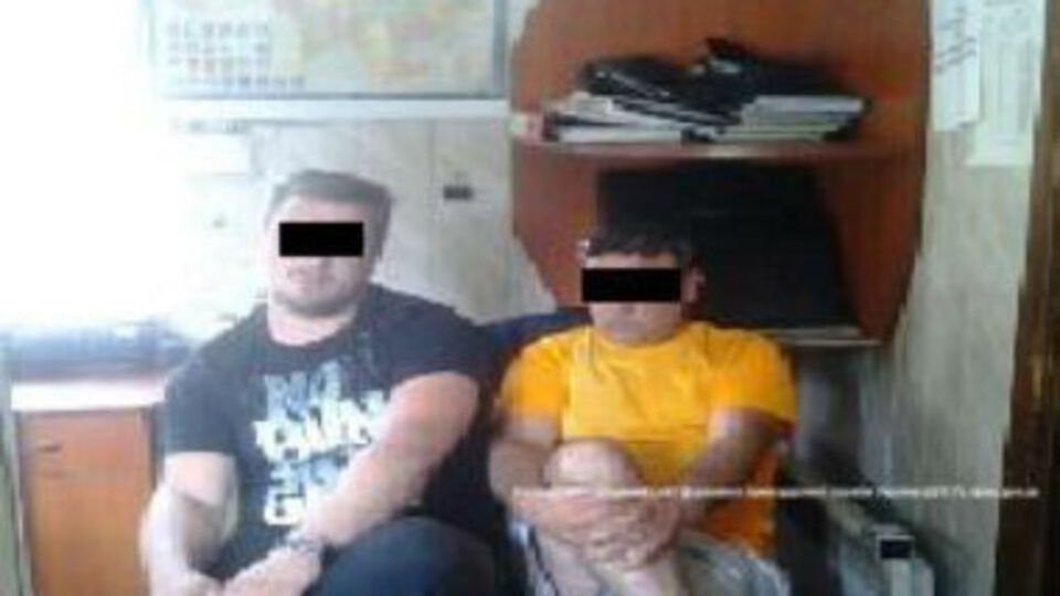 Задержанные передвигались на автомобиле "Дэу Ланос"