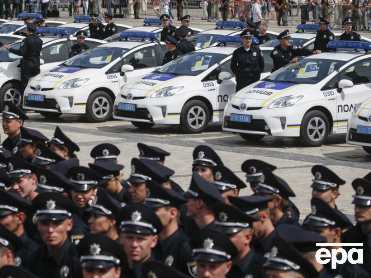 Яценюк и Аваков расскажут о подробностях набора в днепропетровскую патрульную службу