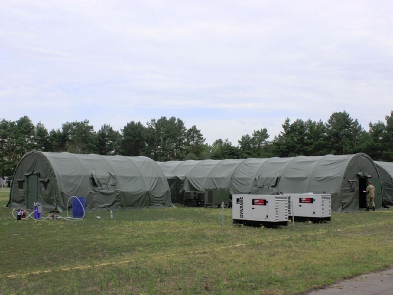 Канада передала Украине мобильный военный госпиталь. Фоторепортаж