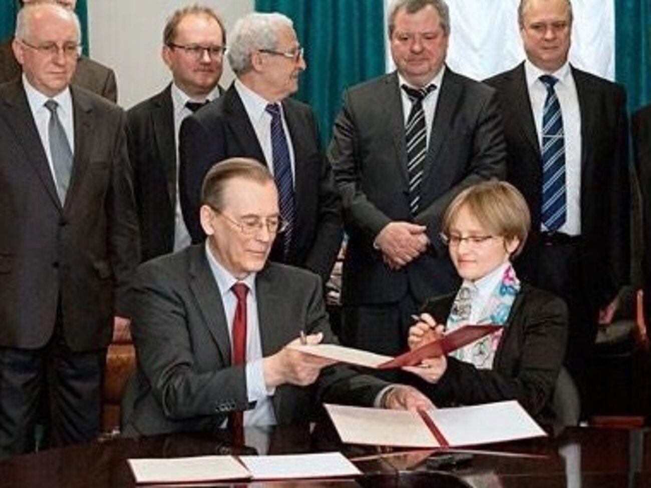 То, что дочь Путина занимает пост в МГУ, выяснили студенты вуза