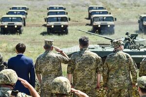 В Николаевской области президент посетил 235-й общевойсковой полигон