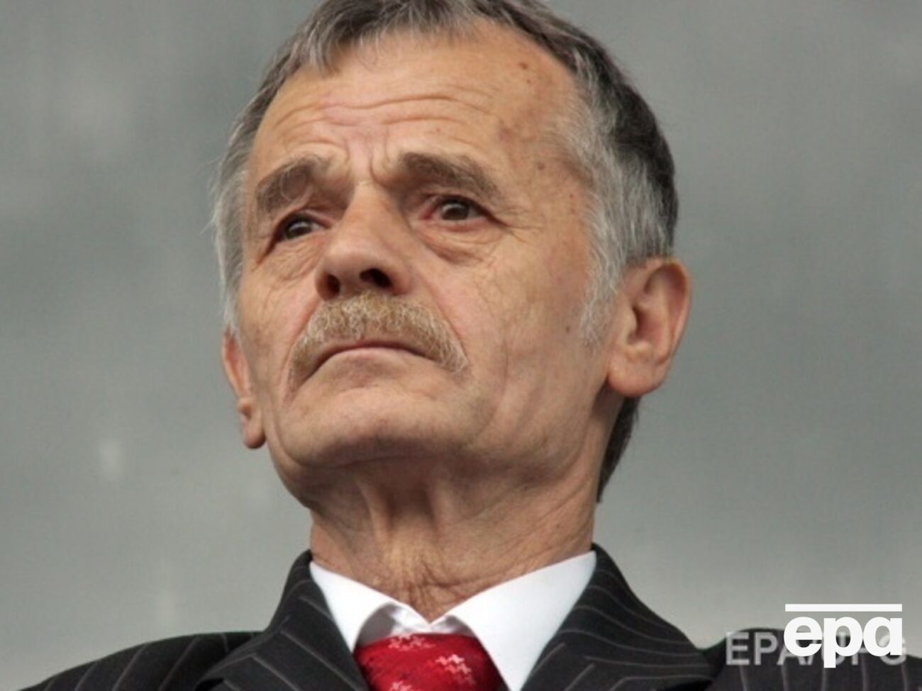 Джемилев отдаст часть премии родственникам Героев Небесной сотни