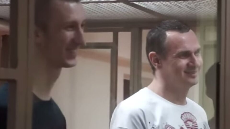 Александр Кольченко и Олег Сенцов во время заседания