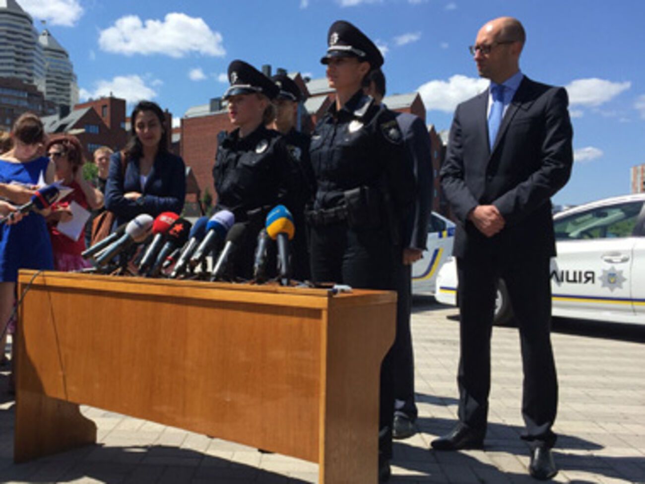 Аваков и Яценюк побывали в Днепропетровске