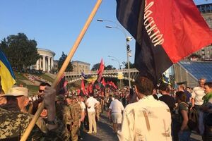 По словам Яроша, "Правый сектор" отныне станет национально-освободительным движением