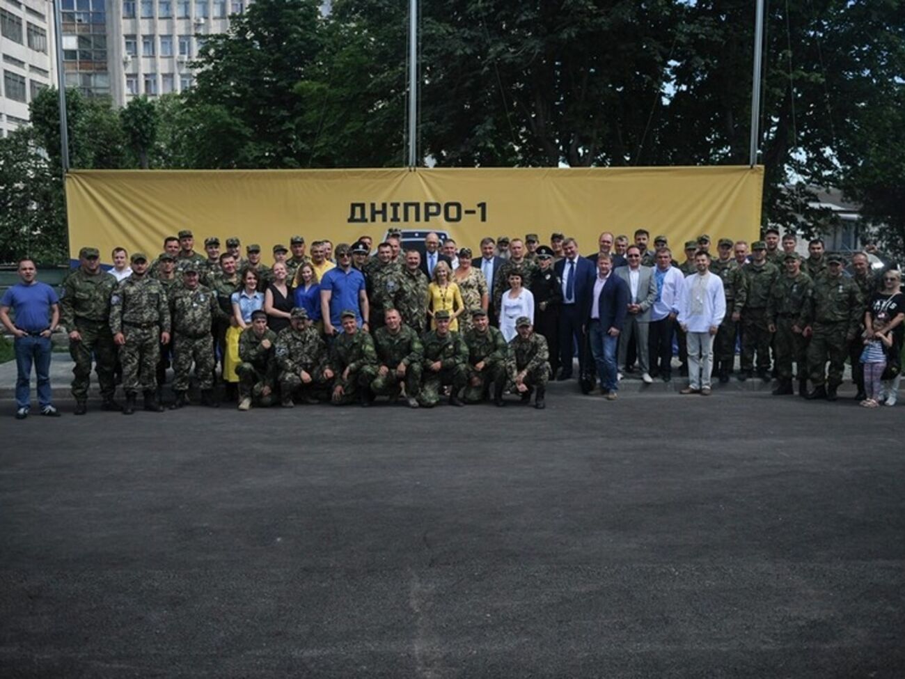 Яценюк и Аваков встретились с бойцами полка "Днепр-1". Фоторепортаж