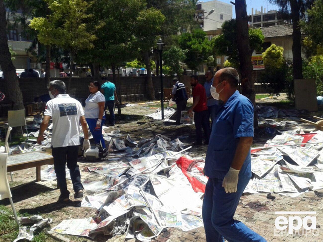 Последствия теракта в турецком городе Суручу, который произошел 20 июля