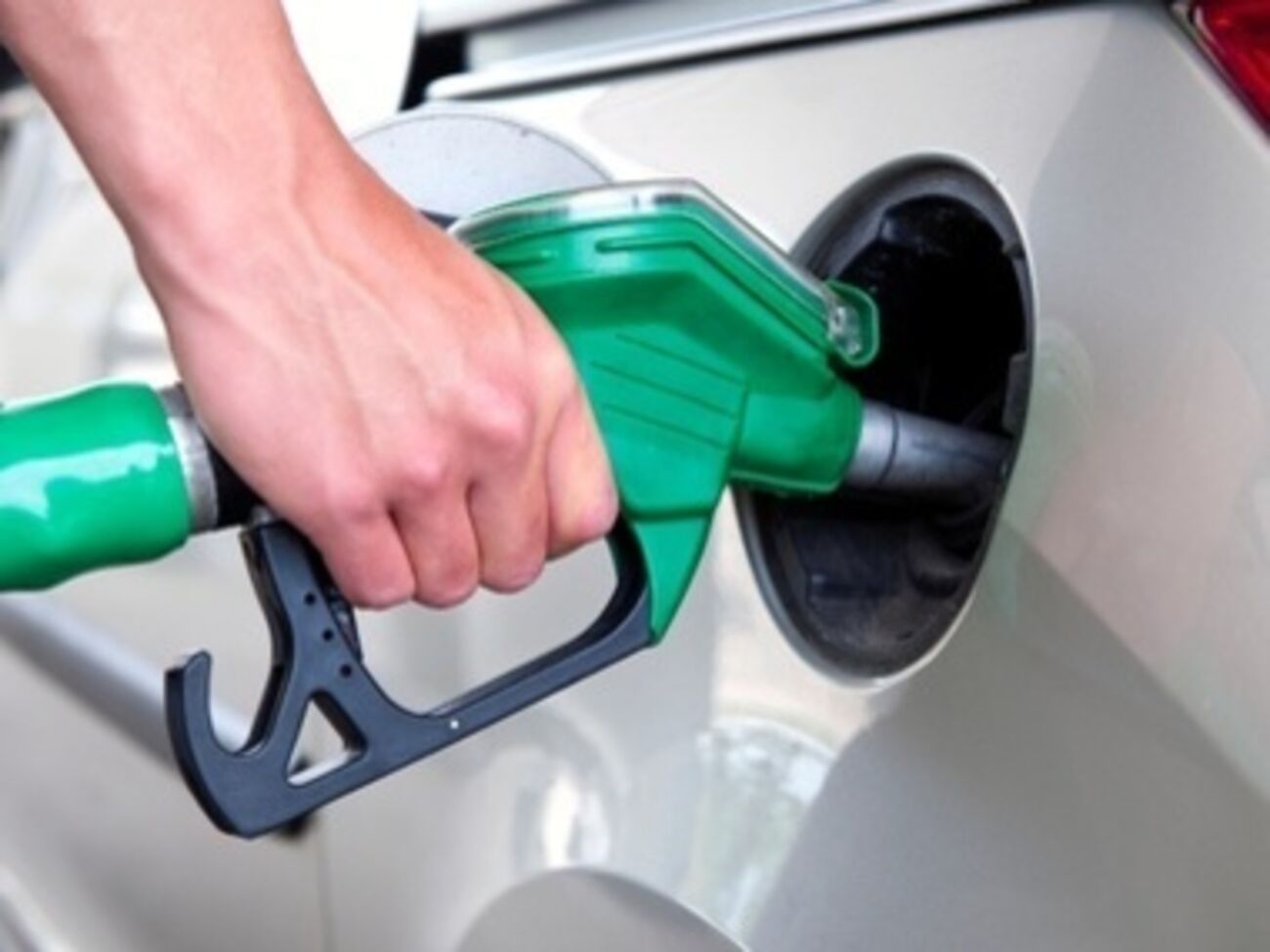 Егоров: Из семи образцов дизельного топлива соответствует требованиям только один