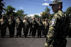 Яценюк: Каждый военный, участвовавший в АТО, сможет получить бесплатную помощь адвокатов