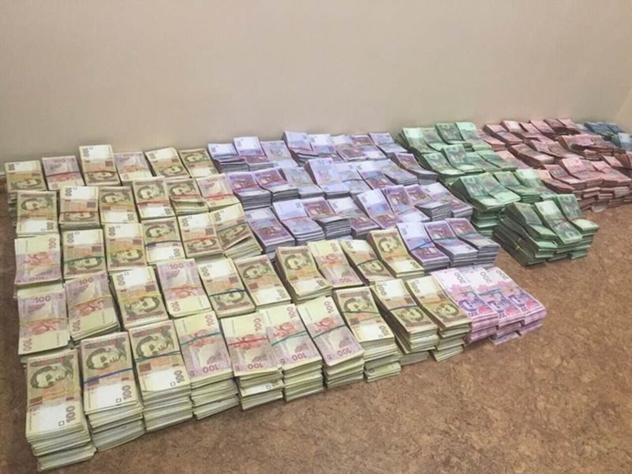 У злоумышленников изъято более трех миллионов гривен