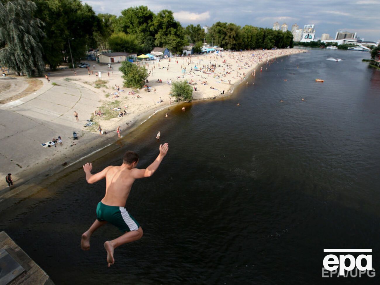 Украину снова накроет жара