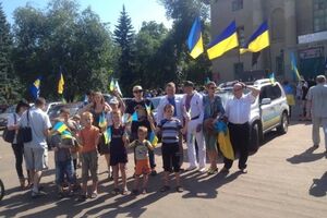 В Дзержинске устроили автопробег в честь годовщины освобождения от террористов. Видео