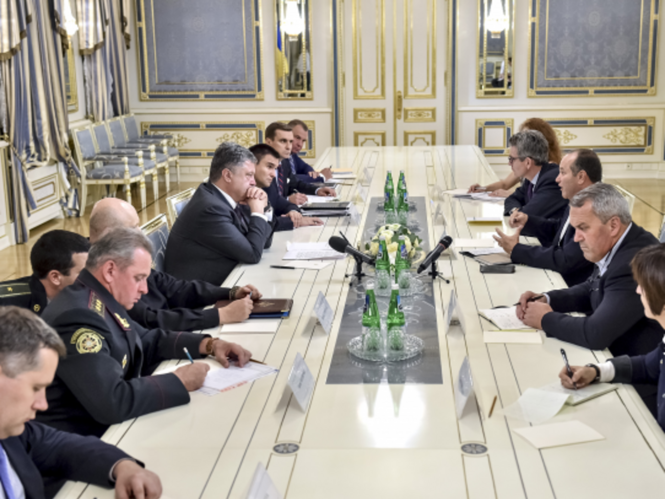 Порошенко провел встречу с Бридлавом