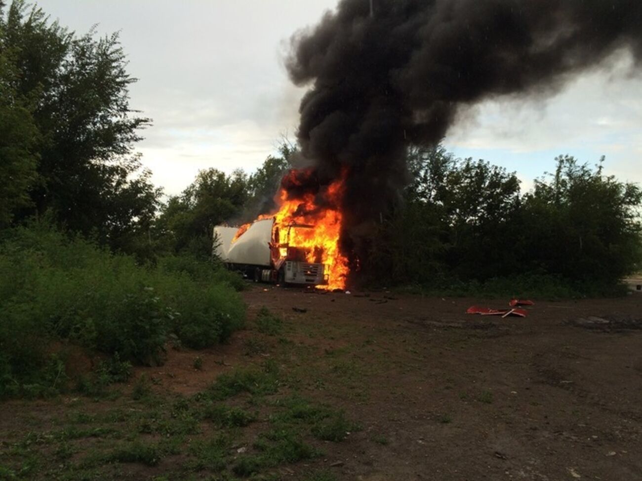 "Блуждающие танки" продолжают уничтожать машины контрабандистов