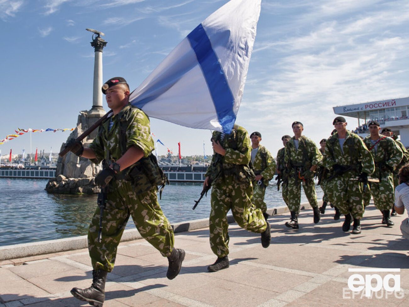 В аннексированном Крыму существенно увеличилась группировка российских войск