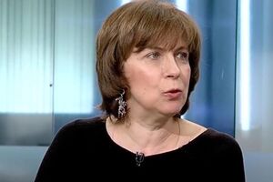 Зоя Светова: Мы пока не готовы выходить на Майдан, но каким-то образом весь этот внутренний скрываемый протест рано или поздно вырвется наружу
