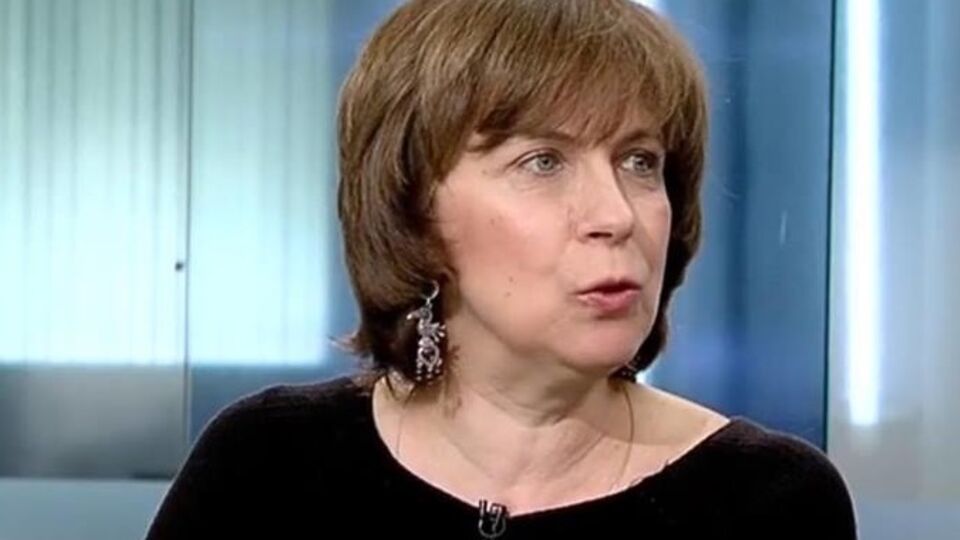 Зоя Светова: Мы пока не готовы выходить на Майдан, но каким-то образом весь этот внутренний скрываемый протест рано или поздно вырвется наружу